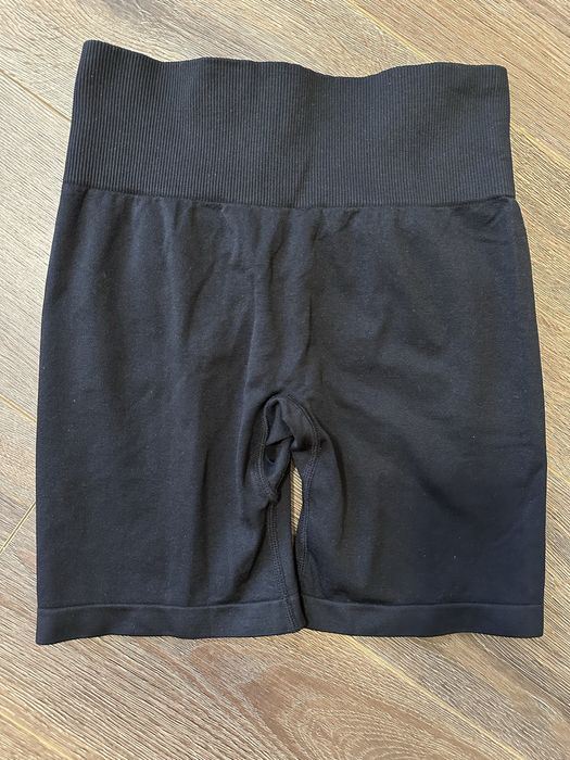 Бесшовные спортивные велосипедки с push-up высокая посадка р.xs