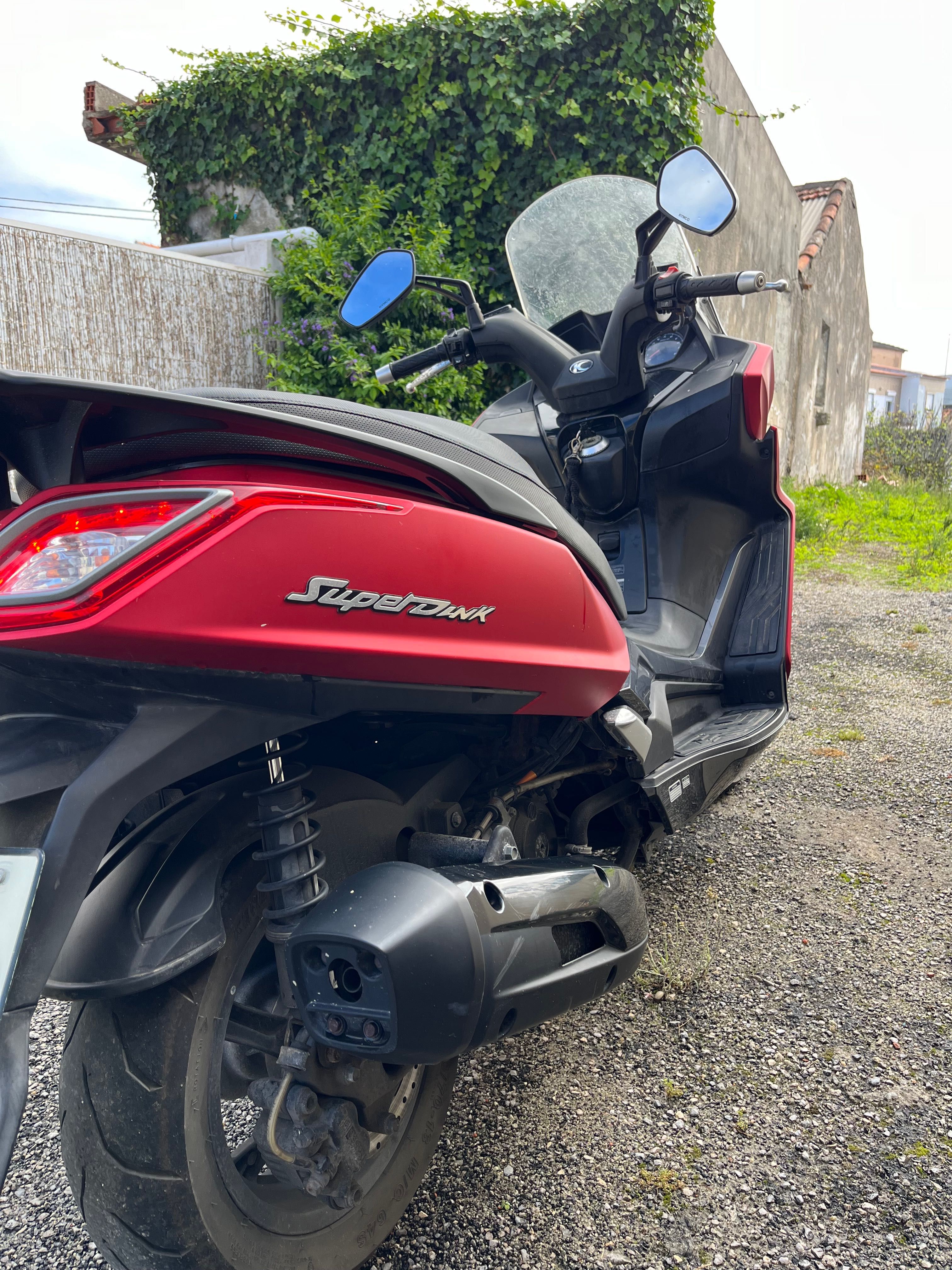 Vendo Moto Kynco SuperDink 125cc  com apenas 6.458kms