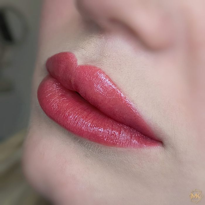 Makijaż permanentny brwi, makijaż permanentny ust, brwi ombre, usta