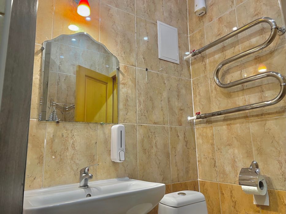 Дешево і комфортно! Хостел без залогу метро Дружби народів!