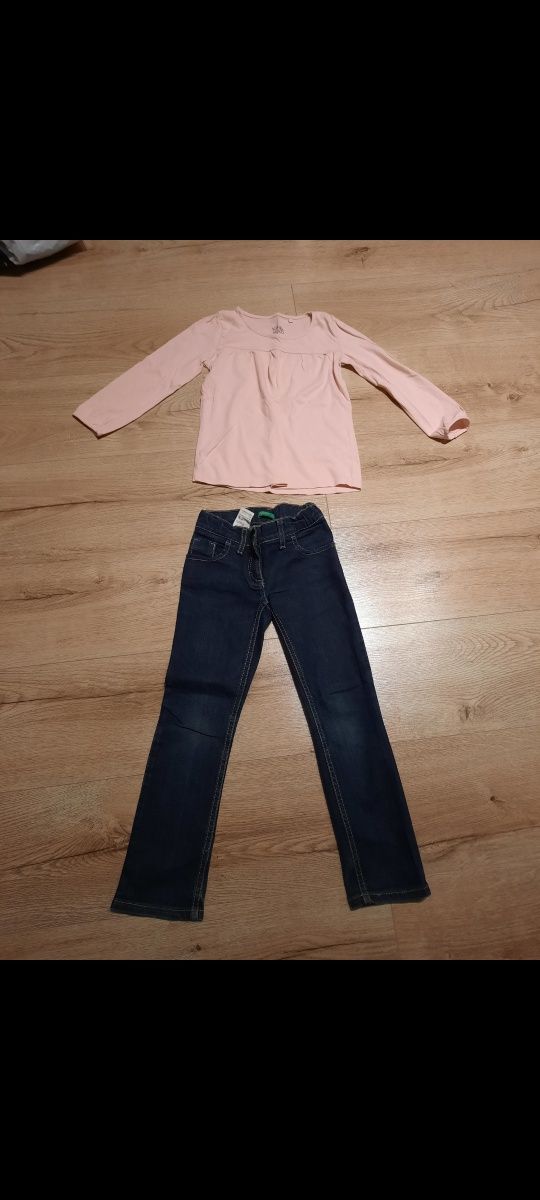 Spodnie dzinsowe i bluzka dla dziewczynki