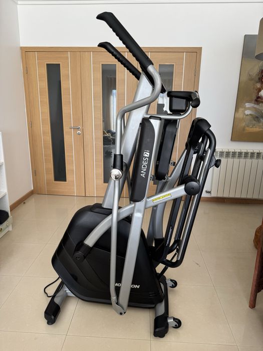 Elíptica Horizon Andes 7i – Excelente Estado (Pickup em Lourinhã)