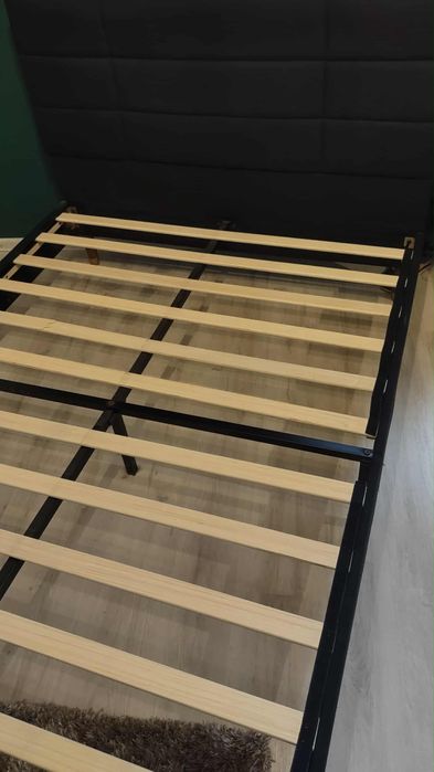 Łóżko 140 x 200 cm