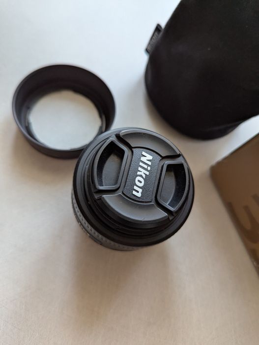 Nikon D5100 + nikkor 50mm 1.8, 35mm 1.8, 18–105mm + аксесуари