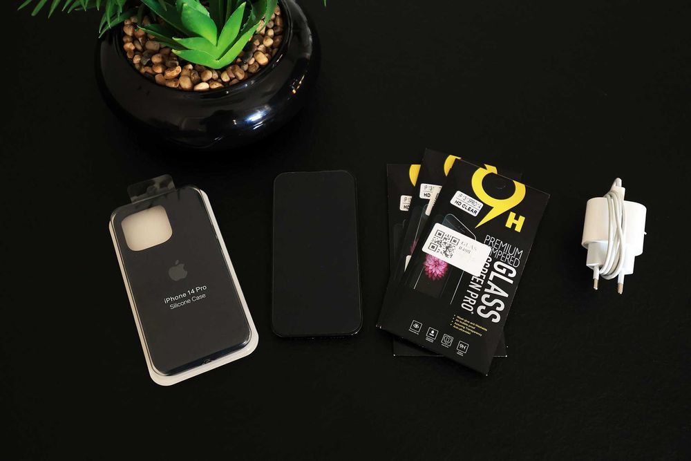 Iphone 14 Pro 128 GB (stan bardzo dobry) + gratisy