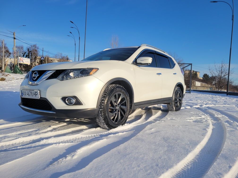 Продам Nissan Rogue SL