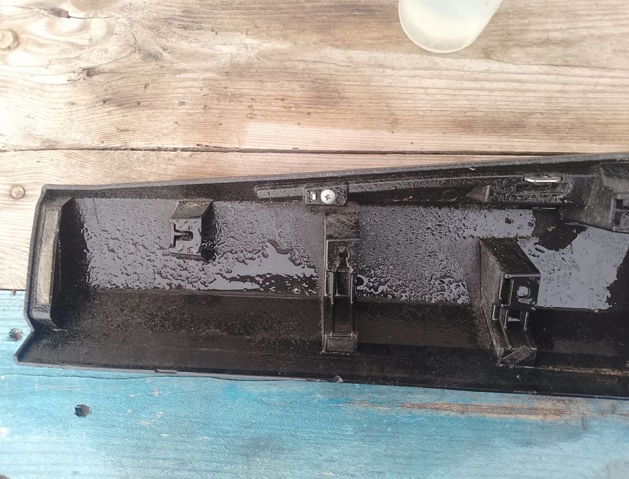 Накладки передні праві двері Nissan Rogue 2021-2024 t33