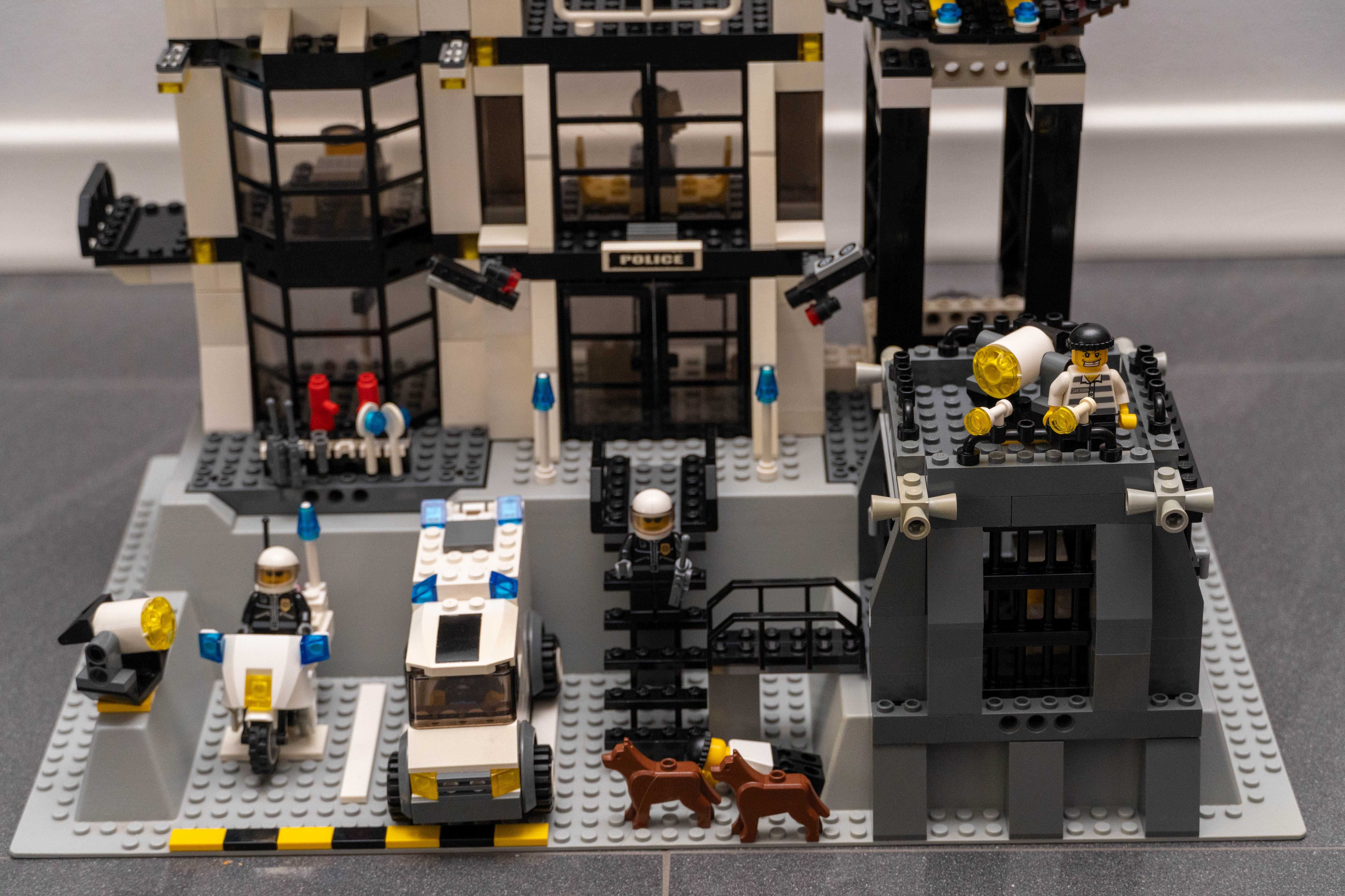 LEGO 7237 City Posterunek Policji