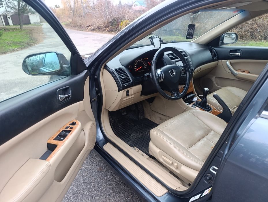 Хонда аккорд Дизель 2.2