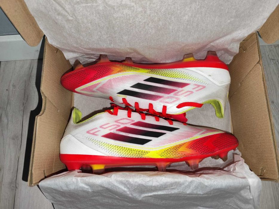 Buty korki oryginalne adidas wysyłka gratis 43 i 1/3 niemal jak nowe