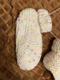 Zestaw niemowlęcy czapka rękawiczki i buciki