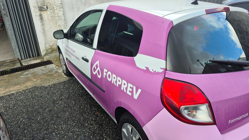 Renault clio dci 1.5 em bom estado