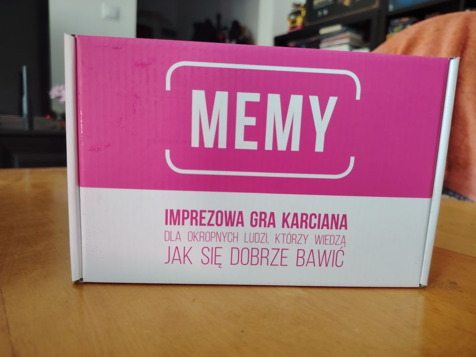 Gra imprezowa Memy