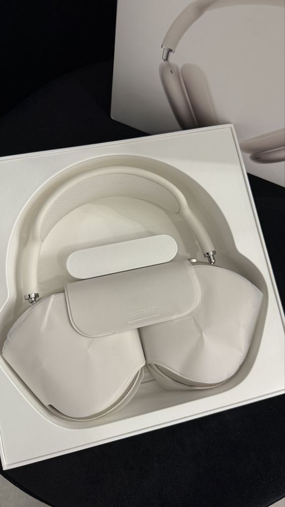 Навушники Apple Airpods Max 2 Starlight нові