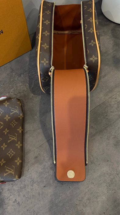 Louis Vuitton косметичка