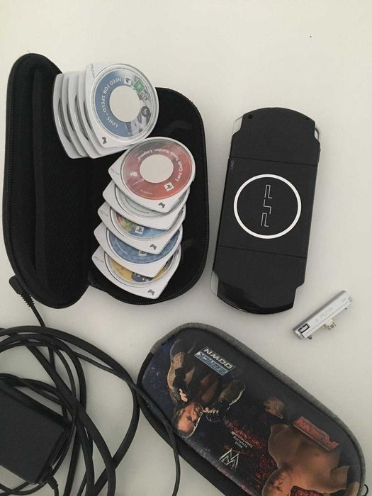 VENDO PSP- 3004 em bom estado