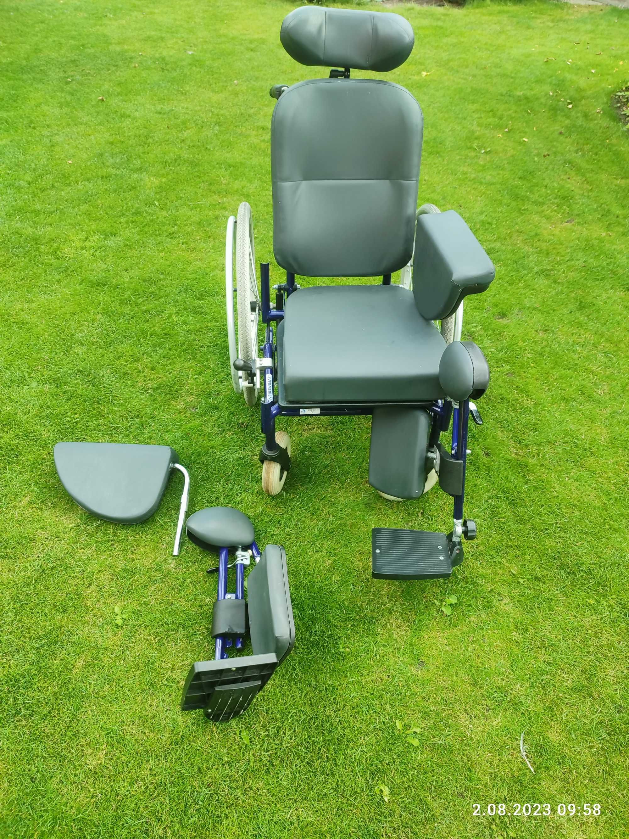 Specjalistyczny wózek inwalidzki VERMEIREN model SERENYS