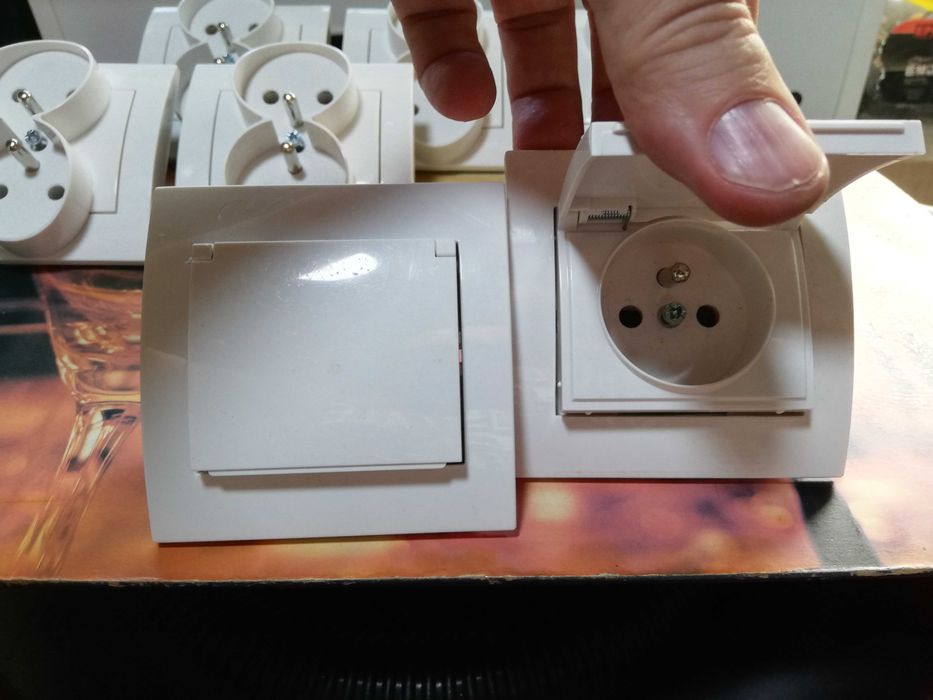 7 gniazdek elektrycznych Kanlux