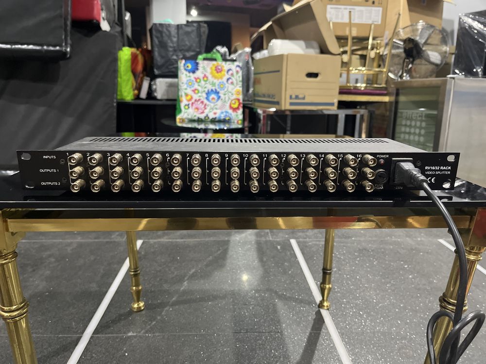 Rozdzielacz wideo RV16/32 Rack