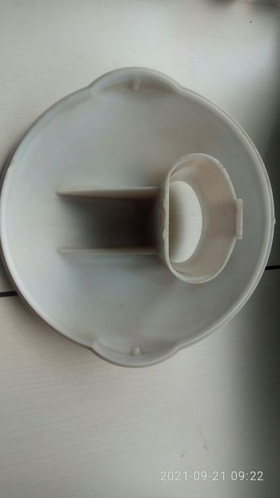 Запчасти Крышка Соковыжималка Komet Мрiя