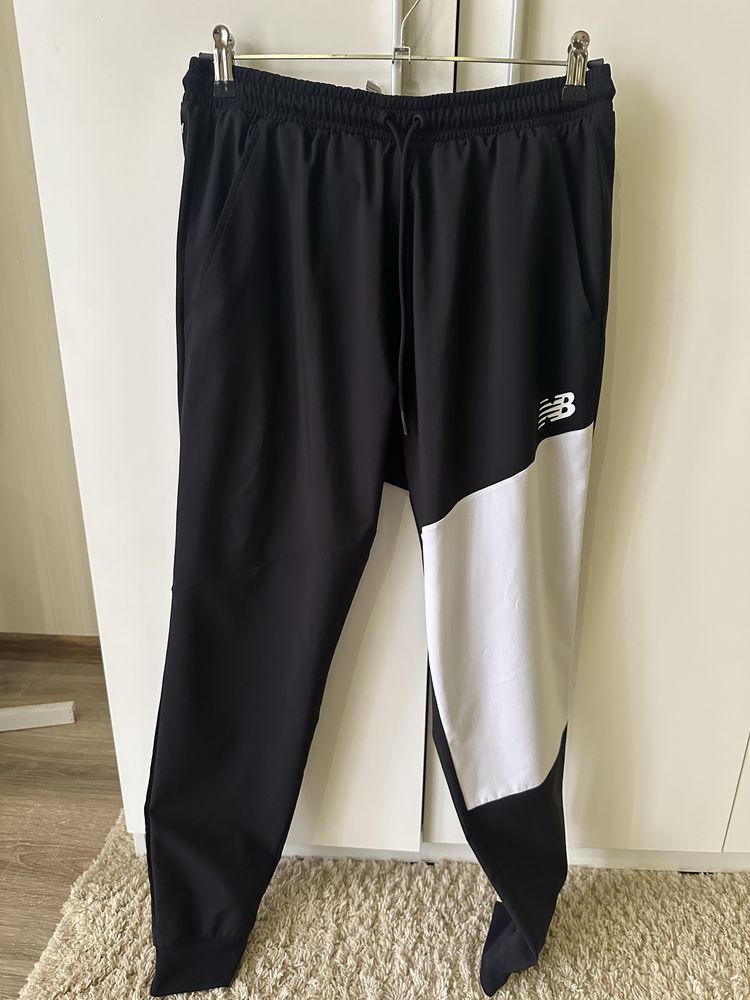 Продам штани New Balance
