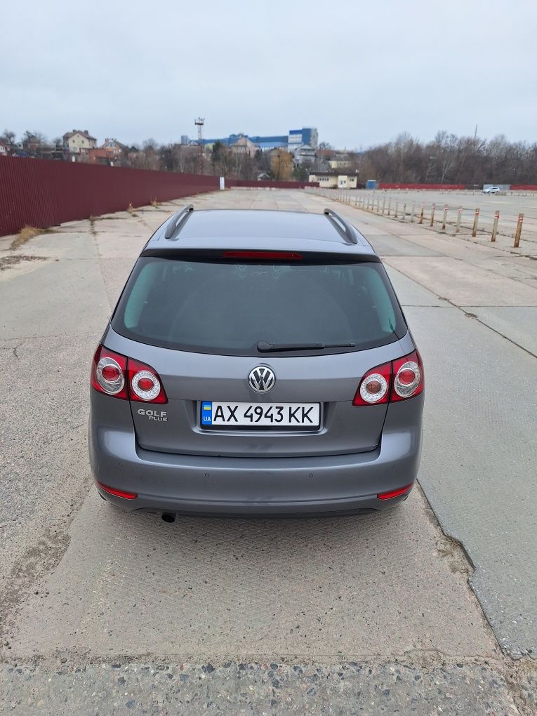 Volkswagen Golf Plus
2009
VІ покоління/Тур 1КР
к.c.) + Base
1.6 tDImт