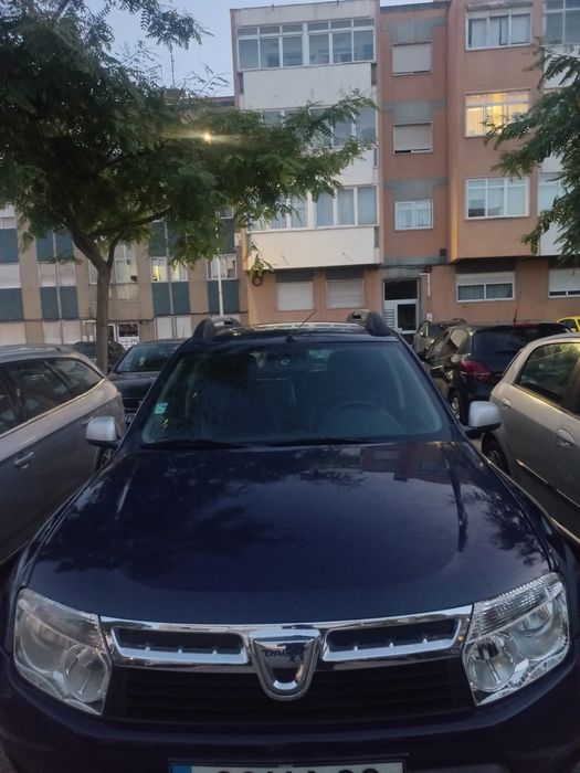 Dacia Duster vende ou troco