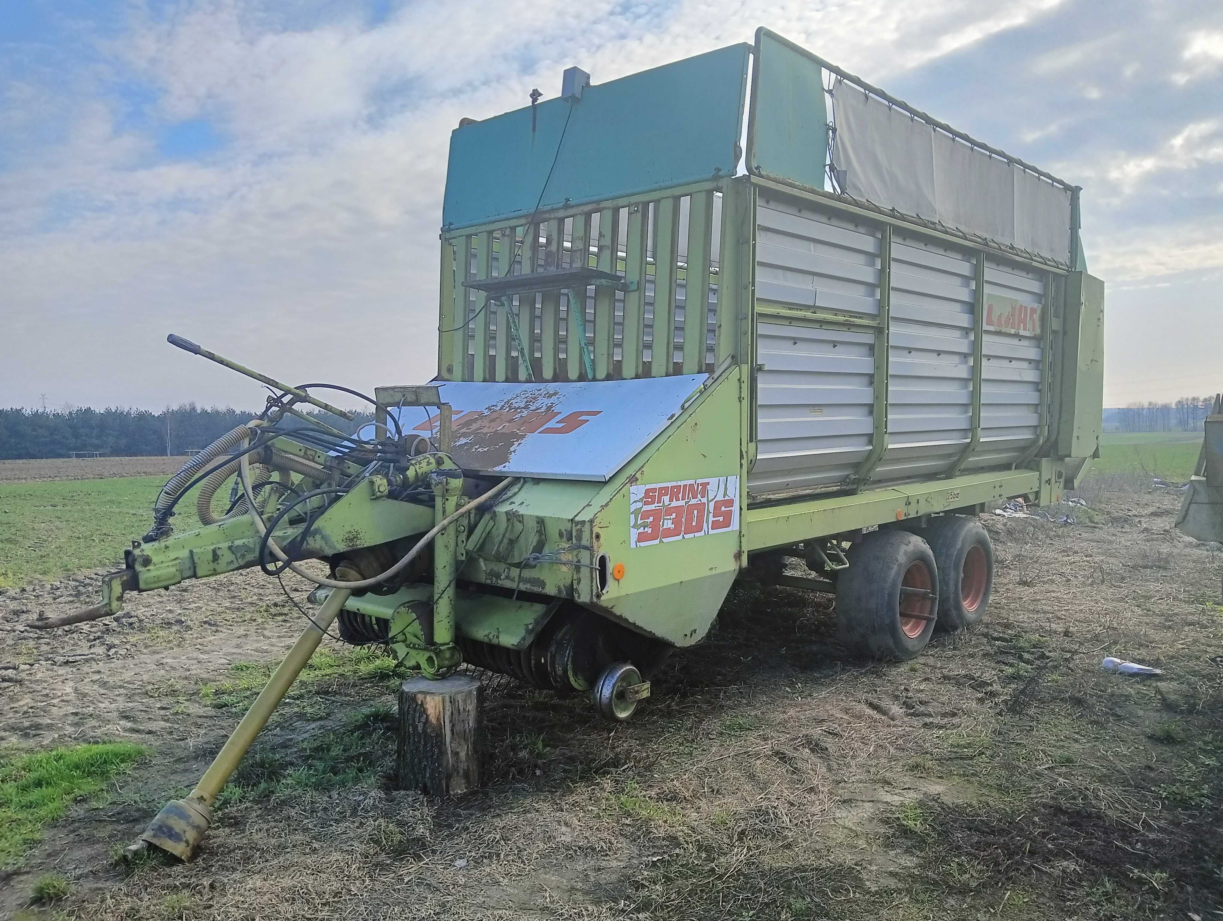 Przyczepa samozbierająca CLAAS 330 S