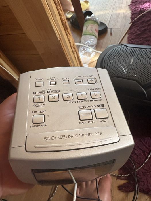 Radiobudzik sony