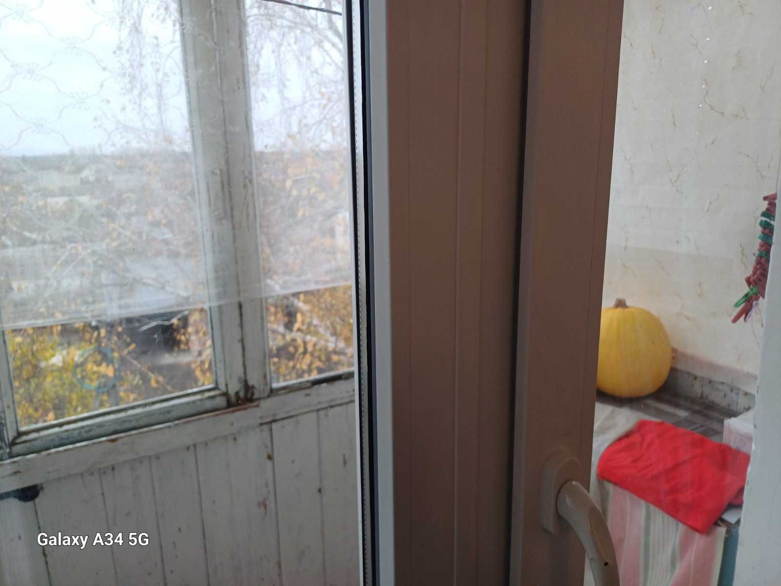 Продам 3 к.квартиру по вул. Наріжного 32 (р-н маг.Мальва)