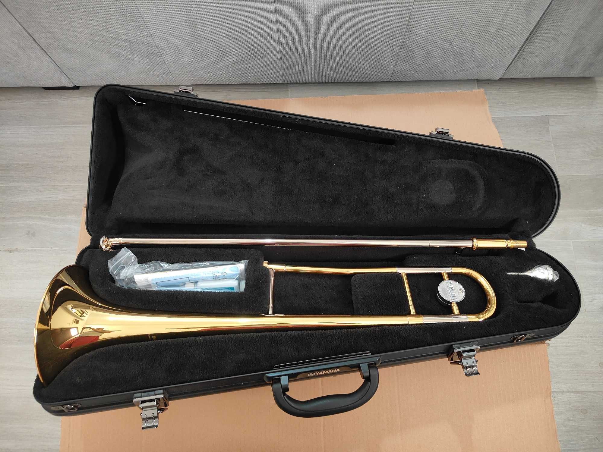Vendo Trombone YAMAHA YSL-354 E
