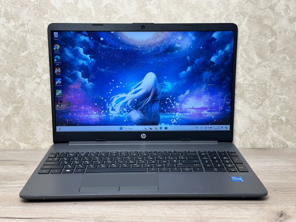 Современный HP 250 G8 i5-1135g7 15.6 FHD iris xe graphics