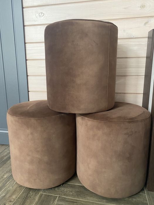 Розпродаж! Стільці, пуфи, крісла