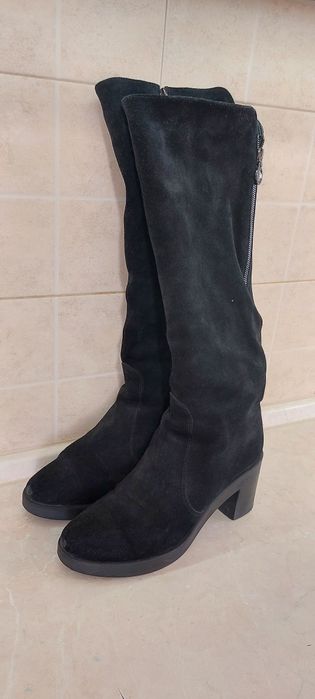 Сапоги женские фирменные, натуральная замша!