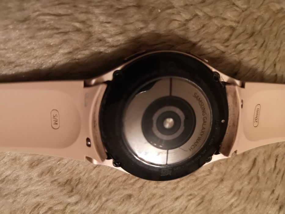 Samsung Galaxy watch z ładowarką