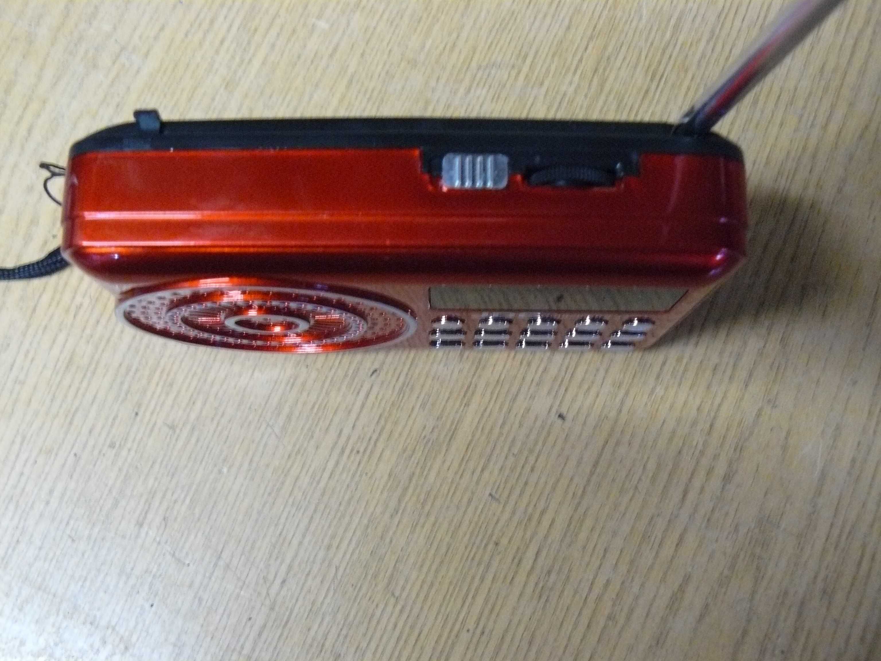 Turystyczne cyfrowe radyjko z wieloma funkcjami usb tft inne