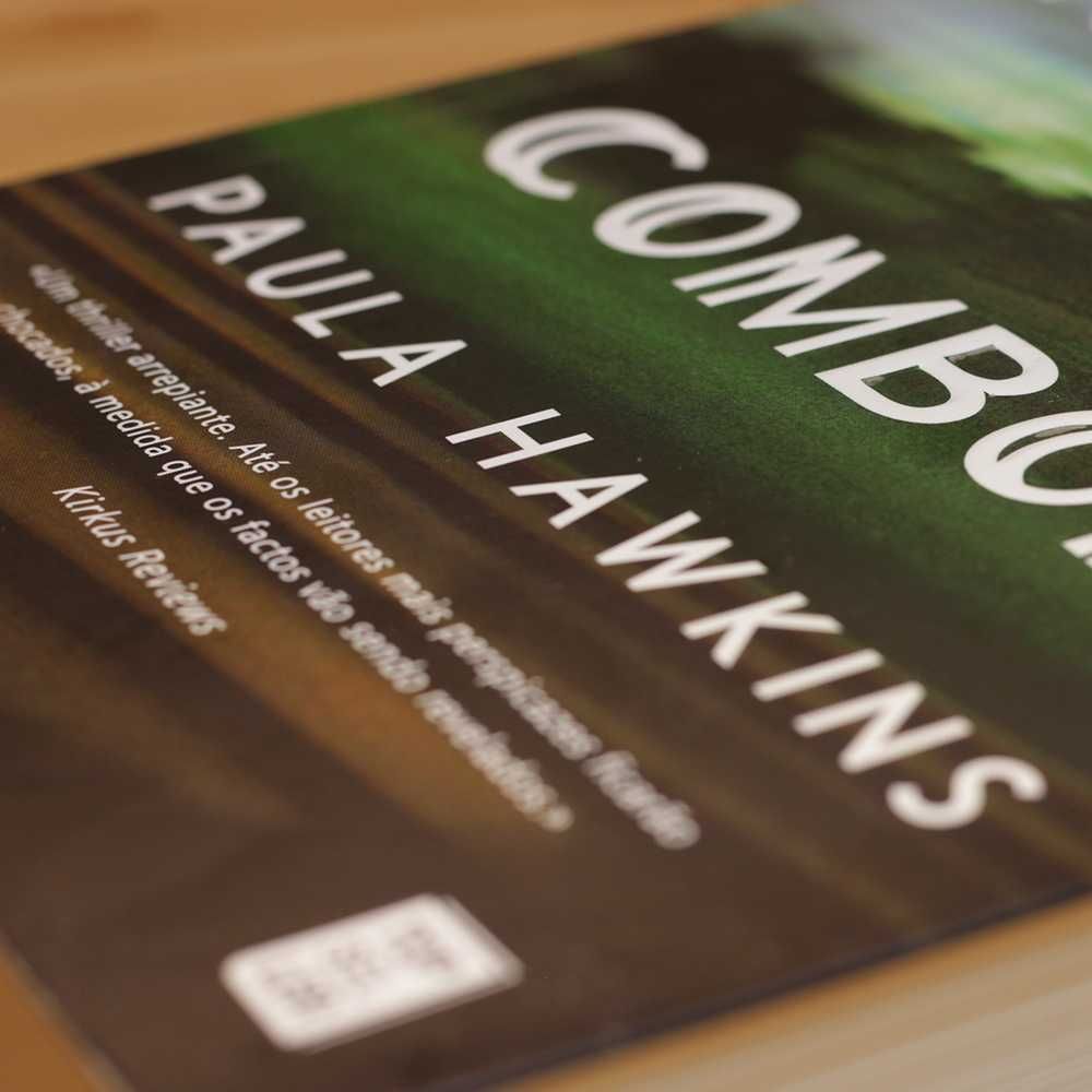 A RAPARIGA NO COMBOIO (livro em português)