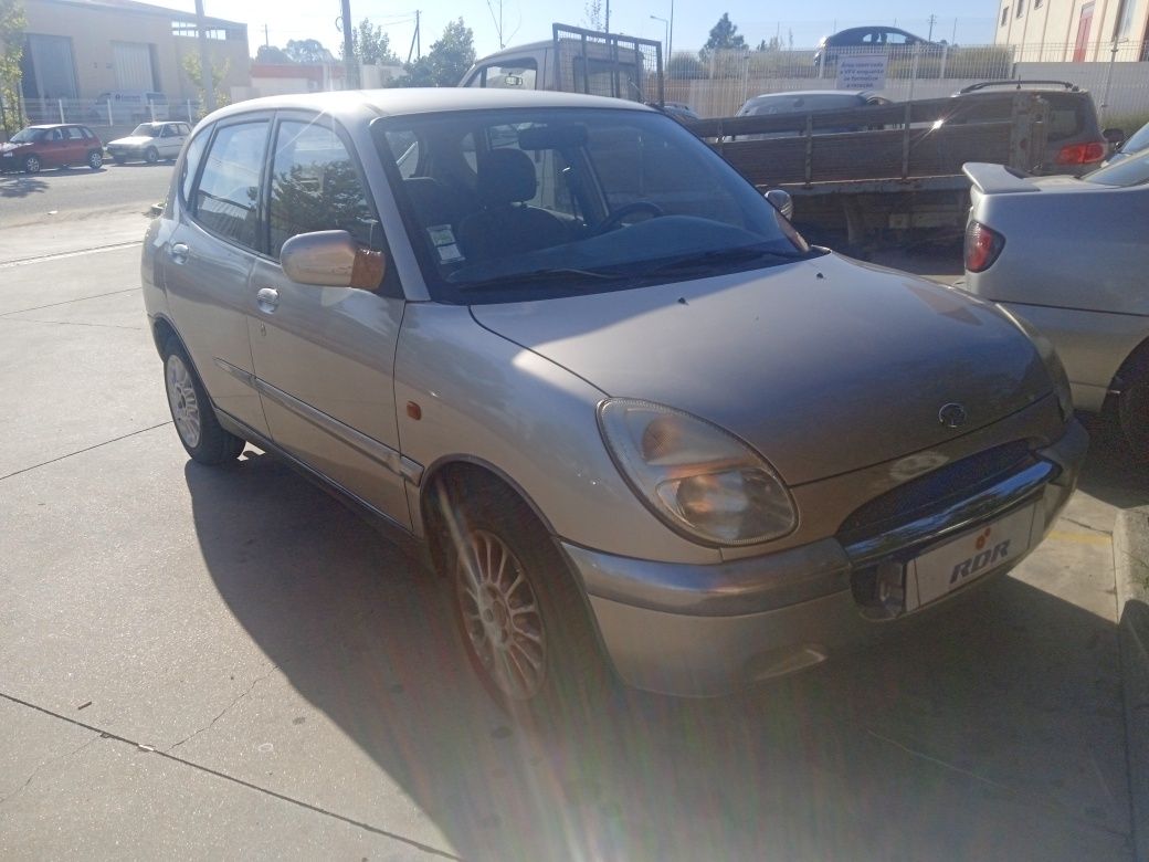 Daihatsu sirion 1.0