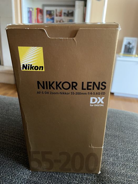 Nikon AF-S DX Zoom-NIKKOR 55-200mm f/4-5.6G IF-ED *EX*  e