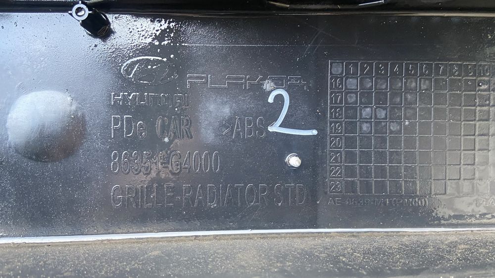 Grill atrapa chlodnicy Hyundai i30