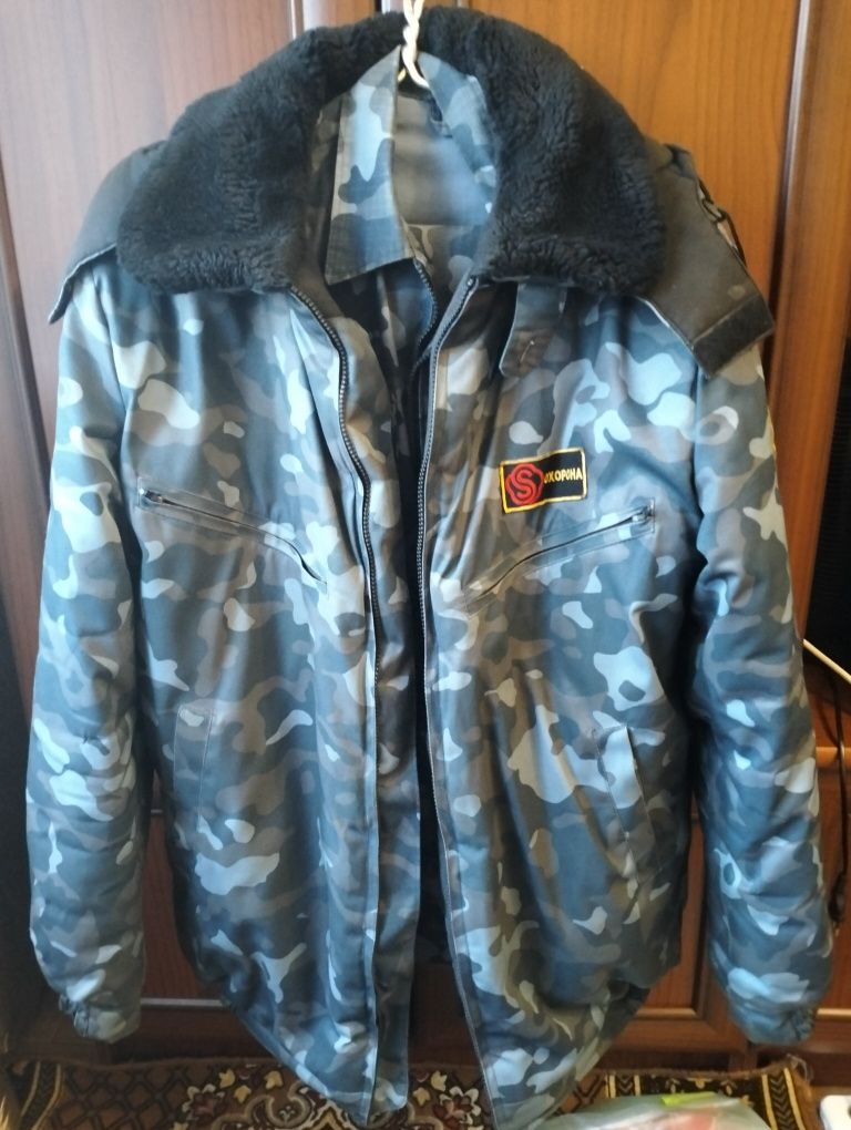 Продам форму брюки,кітель та куртка, майже нова.