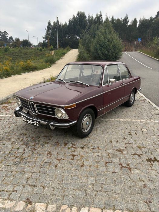 Vendo bmw 2002  gasolina