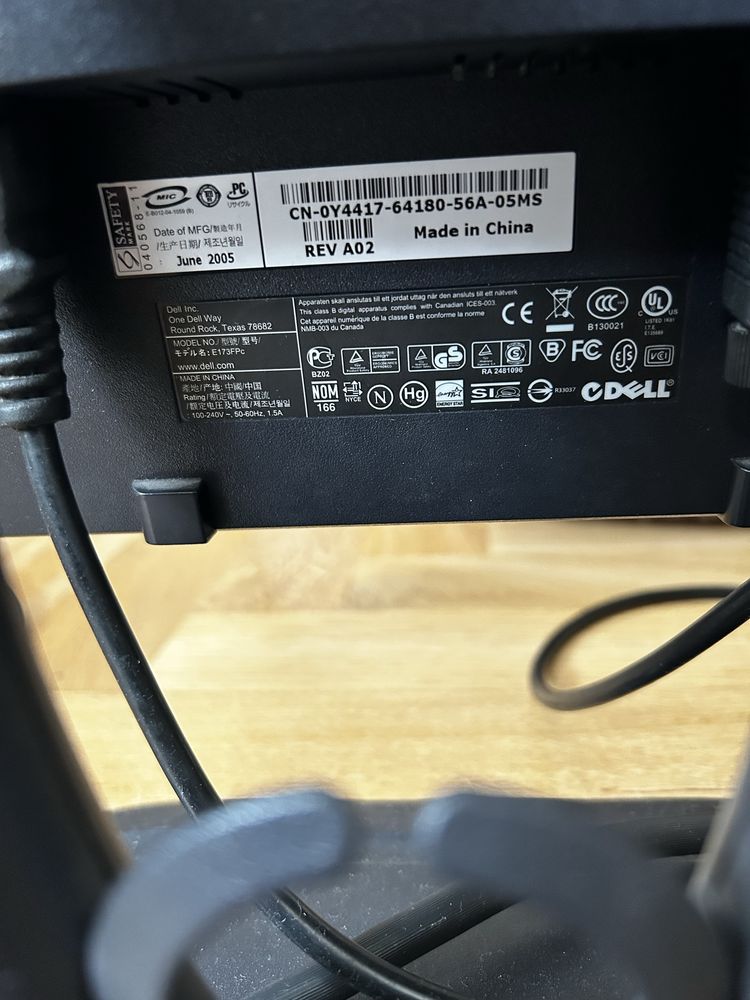 Monitor DELL 17 calowy