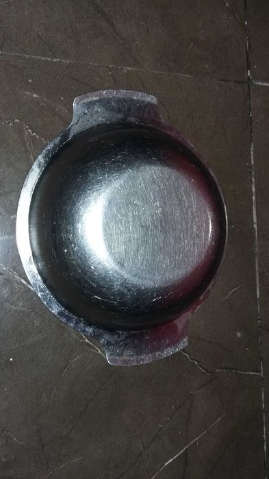 Миска з нержавійки