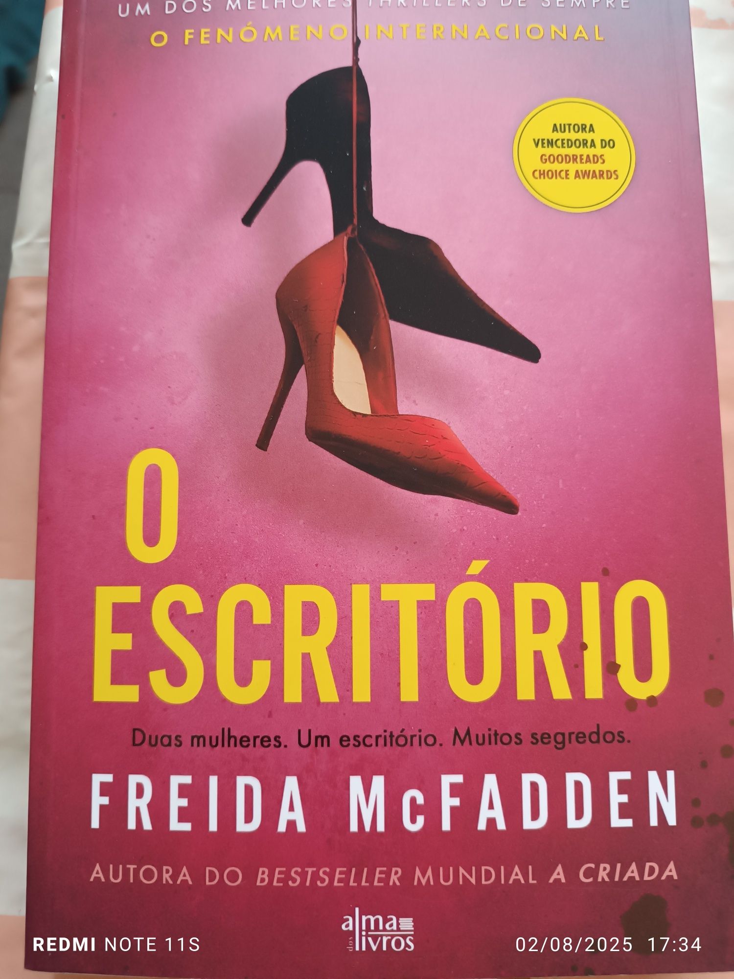 Livro NOVO o ESCRITÓRIO de FREIDA McFADDEN