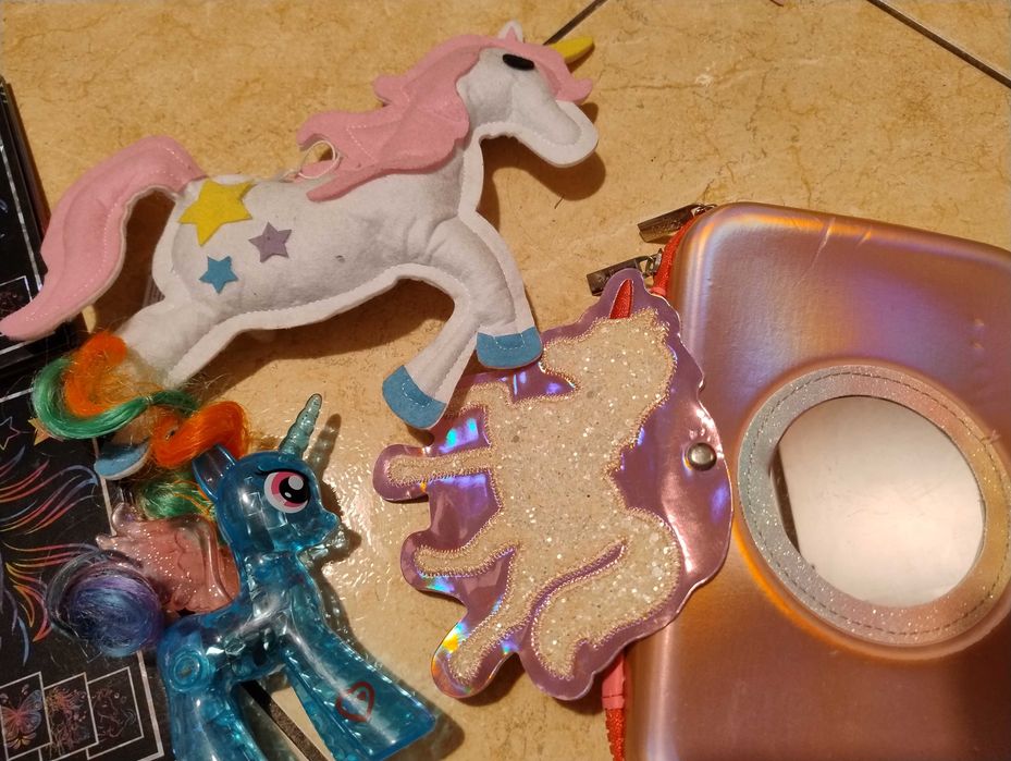 Kucyki -zestaw zabawek