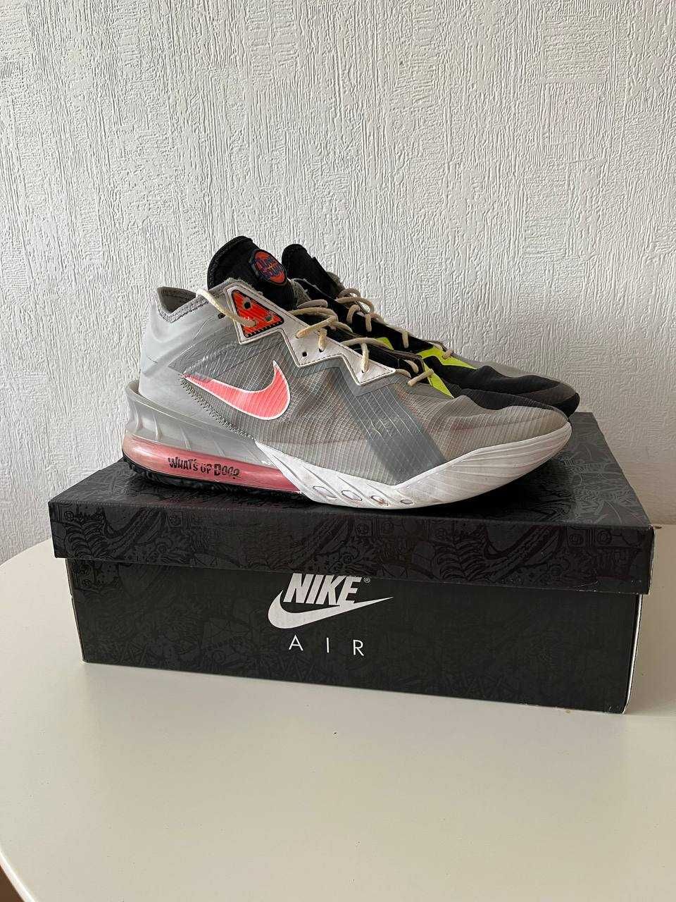 Nike Lebron 18 low Looney Tunes (romz 47.5)