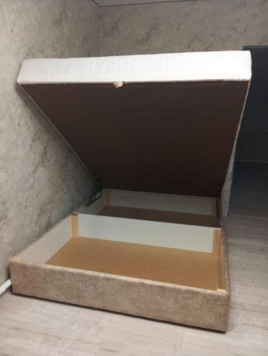 Акційні ліжка з матрацом!