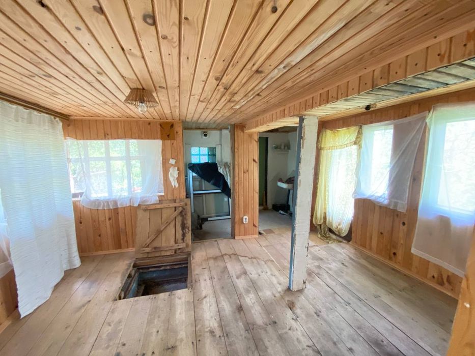 Продам дачу недалеко від міста