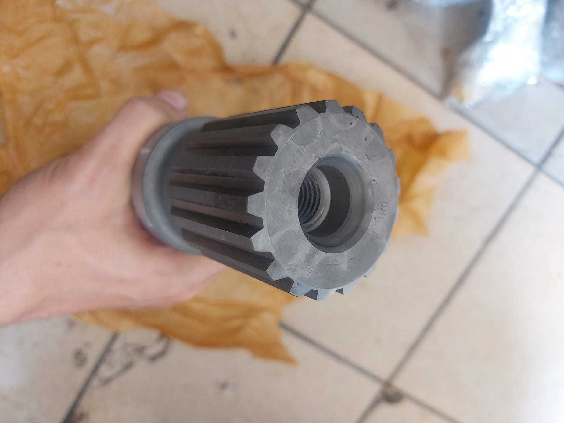 Wał pompy Rexroth A4VG180